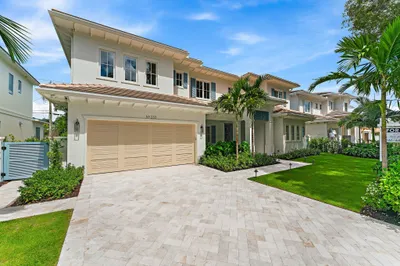 235 Forest Hill Boulevard 1