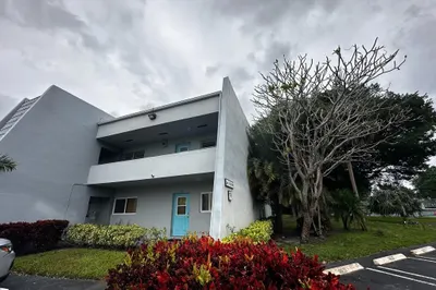 2600 Fiore Way #215 1