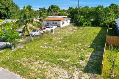 1141 Peak Road 1