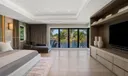 110 Holiday Dr Photo