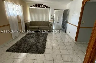 2238 Adams St #1 1