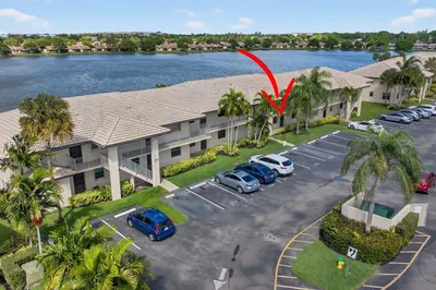 5520 Lakeside Dr #105 1