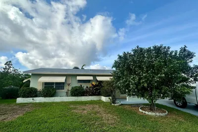 4106 NW 47th Street 1