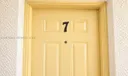 299 E 4th Ave #7 Photo