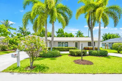 723 SW 27th Terrace 1