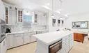 2501 Pine Tree Dr Photo
