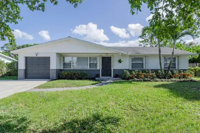 1308 Victoria Drive 1