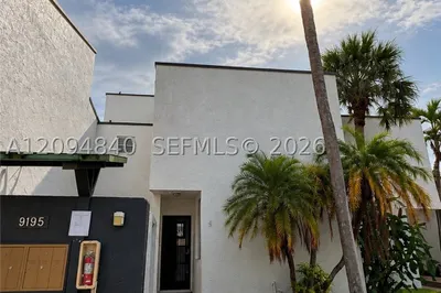 9195 Fontainebleau Blvd #4 1