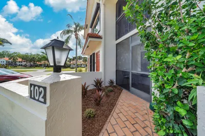 5585 Munsel Lane #102 1