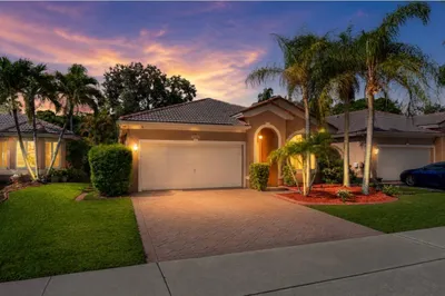 3772 Pebblebrook Court 1