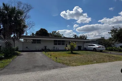 8130 NW 12th St 1
