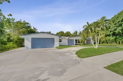 3330 SW 18th Street 1