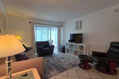 2900 NW 46th Avenue #213 1
