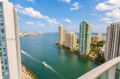 300 S Biscayne Blvd #T-2910 1