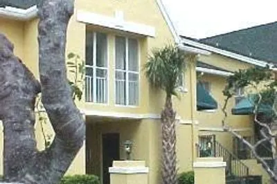 2823 N COURSE Drive #201 1