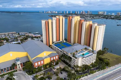 2640 Lake Shore Drive #1208 1