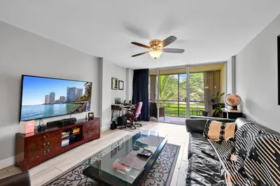 103 Royal Park Drive #2e 1