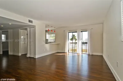 1617 Jefferson Ave #404 1