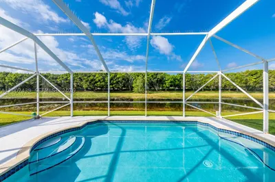 801 Tanglewood Cir 1