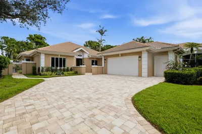 2376 SW Longwood Drive 1