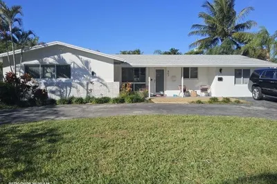 807 SE 9 Terrace 1