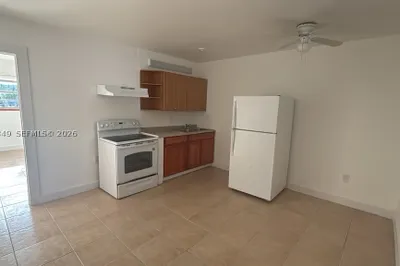 8450 NE Miami Ct #4 1