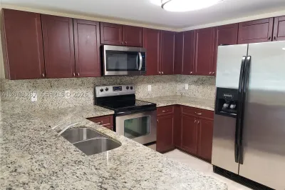2740 SW 28th Ter #209 1