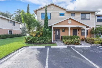 800 NW 106th Ter 1