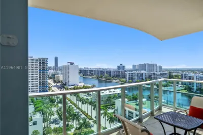 2501 S Ocean Dr #1535(AvailableSept 0 1