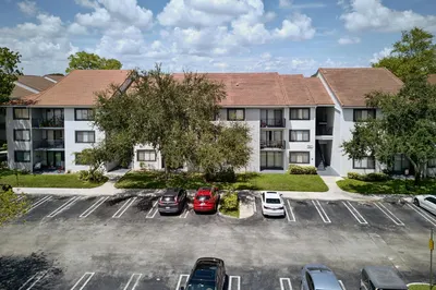 9088 W ATLANTIC Boulevard #525 1