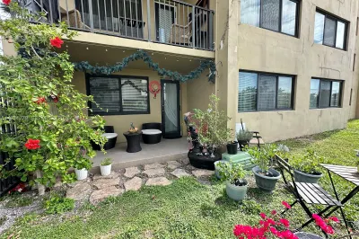 301 Golden Isles Dr (Avail MAY,1) #114 1