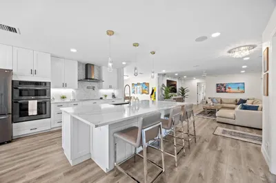 526 Linnet Circle 1