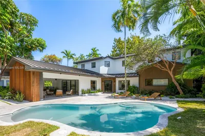 545 SW 29th Rd 1