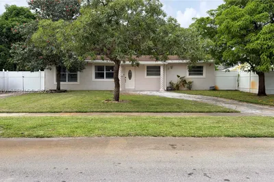 4431 NW 36th Ct 1