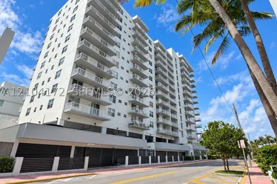 2829 Indian Creek Dr #410 1