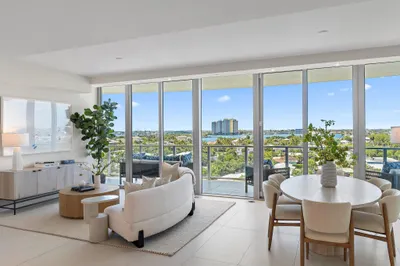 3100 N Ocean Drive #P-701 1