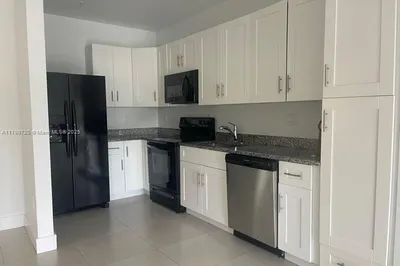 2425 NW 24th Ave #103