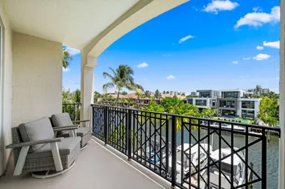 2720 NE 15th Street #303 1