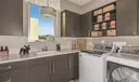 1050 SE Faulkner Ter Terrace Photo