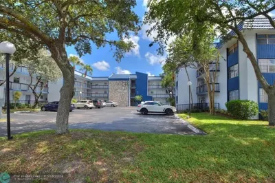 3210 HOLIDAY SPRINGS Boulevard #2-110 1