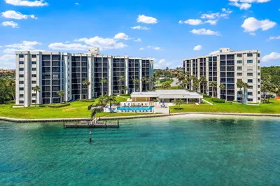 19800 N SANDPOINTE BAY N Drive N #201 1