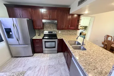 1514 Whitehall Drive #206 1