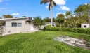 1431 N 14th Way #A & B Photo