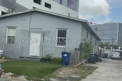 10760 SW 7th St 1