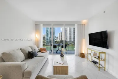 325 S Biscayne Blvd #1019 1