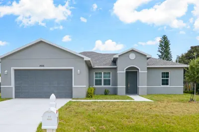 2926 SE Buccaneer Circle 1