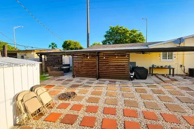4300 NW 183rd St 1