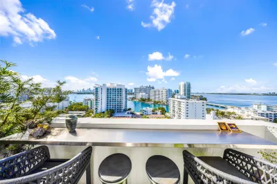 1621 Bay Rd #PH4 1