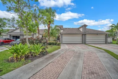 1109 Landings Boulevard 1