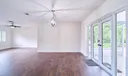 304 Circle W Photo